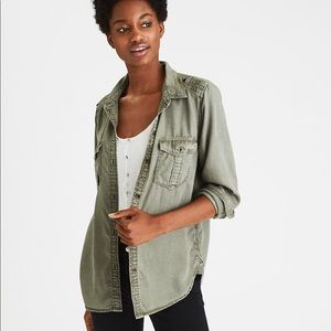 AE vintage boyfriend shirt